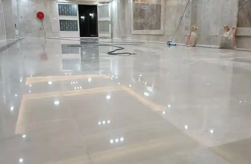 کفسابی در قائمشهر 09114676410 🏙️ | 9 نکته کاربردی برای احیای سنگهای قدیمی و نوسازی کف ساختمان 5 سطح براق شده کف